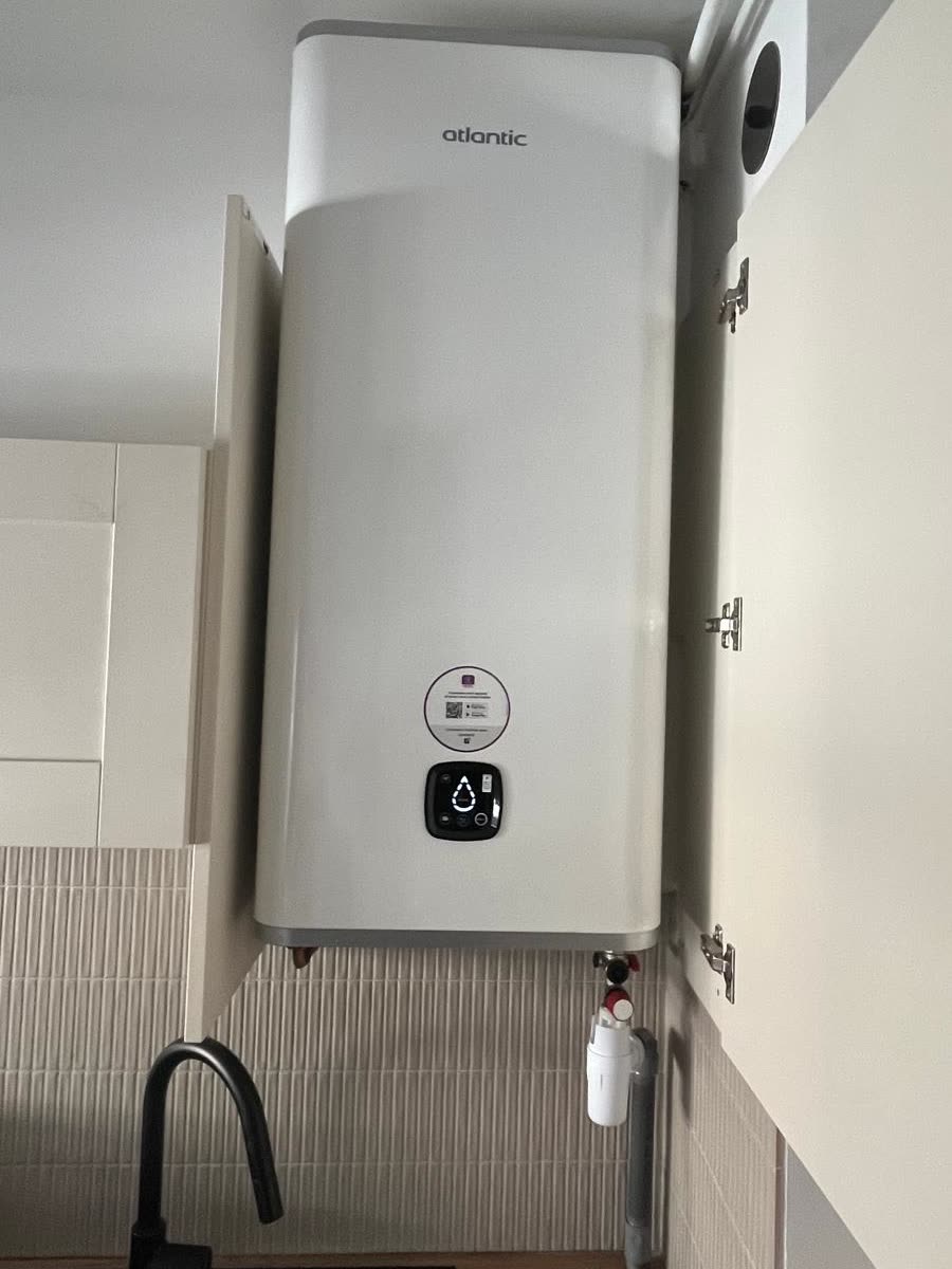 Chauffe-eau installé en cuisine